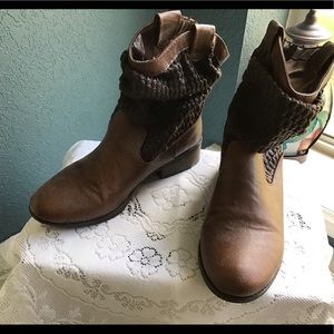 Women’s Brown Boots Size 8